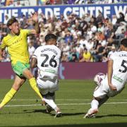 Oscar Schwartau made his full league debut for Norwich City at Swansea